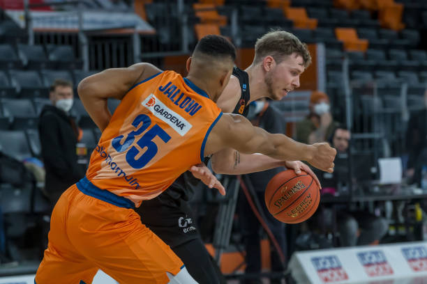 中国队便稳 中国队便稳